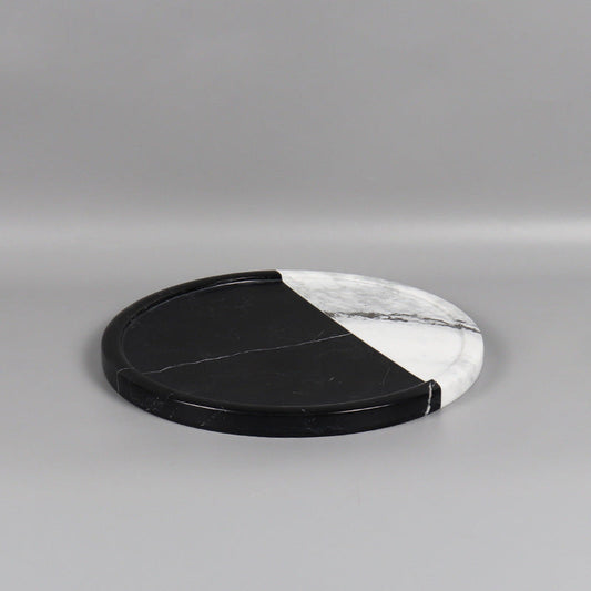 Luxury Round Marble Tray – Black & White Design